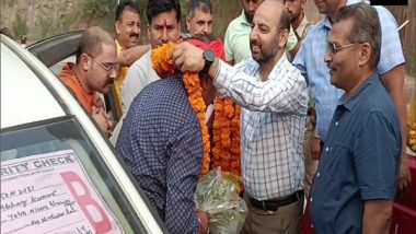 India News | J-K: Pilgrims for Amarnath Yatra Formally Welcomed at Nashri by District Commissioner