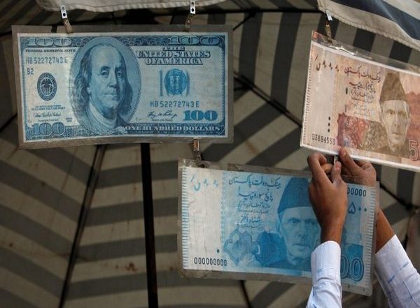 USD vs INR: Rupee Plunges 58 Paise to Close at All-Time Low of 81.67 Against US Dollar