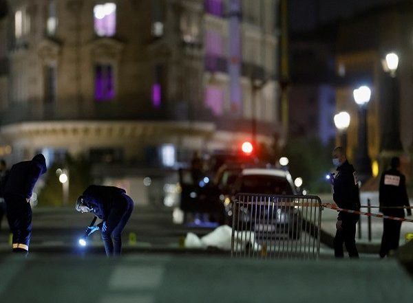 World News | One Killed, Four Injured in Bar Shooting in Paris