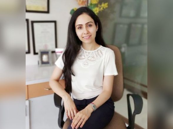 Business News | Pune's Lifeberries Health Dental Clinic Awarded for Quality Service at Affordable Cost - Vimarsana News