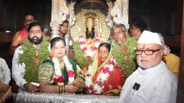 Ashadhi Ekadashi 2022: Maharashtra CM Eknath Shinde and Family Offer Prayers, Perform Maha Aarti at Pandharpur Vitthal Rukmini Temple (Watch Video)