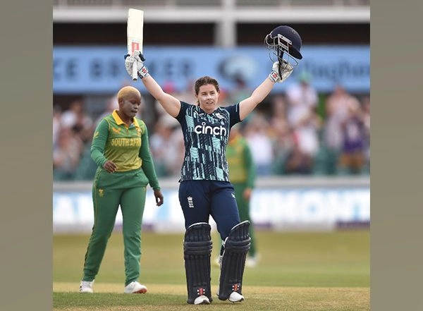 Sports News | Tammy Beaumont's Century Guides England to Victory Against South Africa