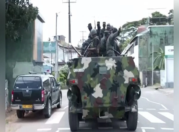 World News | Army Tanks Deployed Near Sri Lankan Parliament as Crisis Worsens