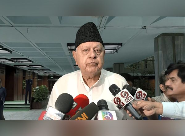 India News | India Has Responsibility to Help Sri Lanka, Says Farooq Abdullah After All-party Meet