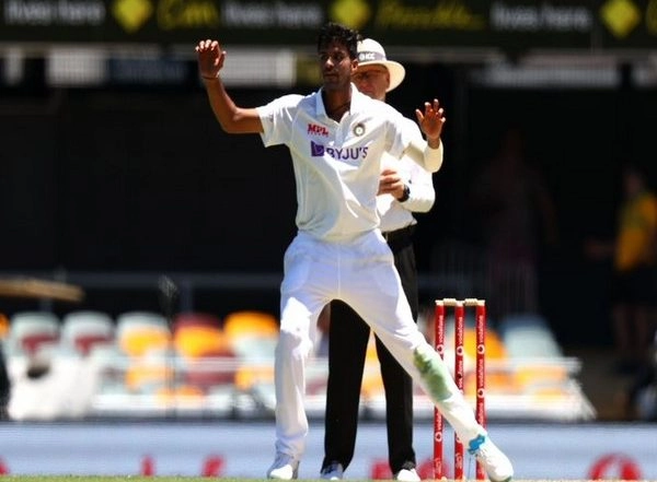 Sports News | Washington Sundar Reminisces on Playing Lancashire's Flintoff and Anderson in His Video Games as He Reaches Old Trafford