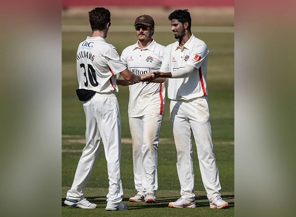 Sports News | Washington Sundar Takes Five-wicket Haul on County Debut for Lancashire Against Northamptonshire