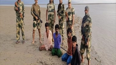 World News | BSF Arrests Four Pakistani Fishermen, Seizes 10 Boats Along India-Pakistan Border
