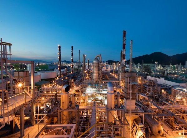 World News | Inventories of Four Largest Korean Petrochemical Firms Surged by 54 Pc