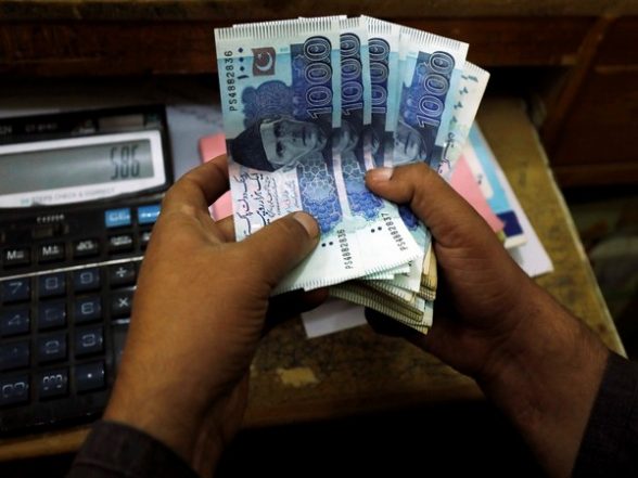 World News | Pakistani Rupee Dives to 240 Per US Dollar - Vimarsana News