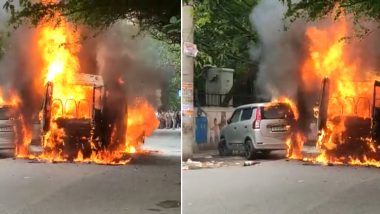 Delhi: Narrow Escape for 21 School Kids As Bus Catches Fire in Rohini (Watch Video)