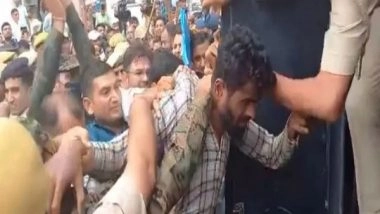 India News | Udaipur Murder Accused Attacked by Mob Outside Court