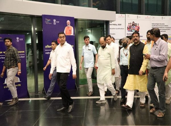 India News | Dharmendra Pradhan Reviews Preparations Ahead of Inauguration of Akhil Bharatiya Shiksha Samagam in Varanasi by PM Modi