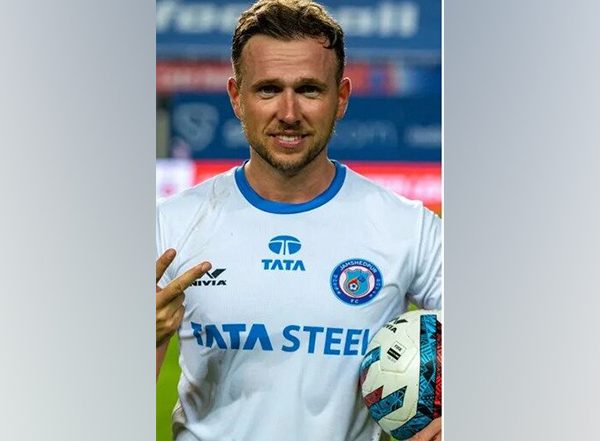 Sports News | ISL: Greg Stewart Signs Two-year Deal with Mumbai City FC
