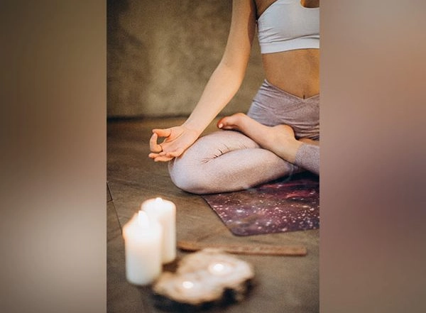 Health News | Study: Mindfulness Meditation Relieves Pain by Separating It from the Self