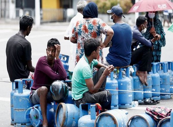 World News | 3,700 MT of LP Gas Arrives in Sri Lanka