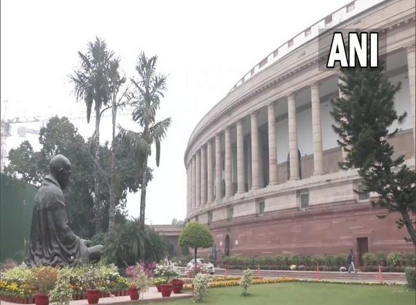 India News | BJP Seeks Apology from Sonia Gandhi over Adhir Ranjan Chowdhury's Remarks on President Murmu;  Both Houses Face Disruptions