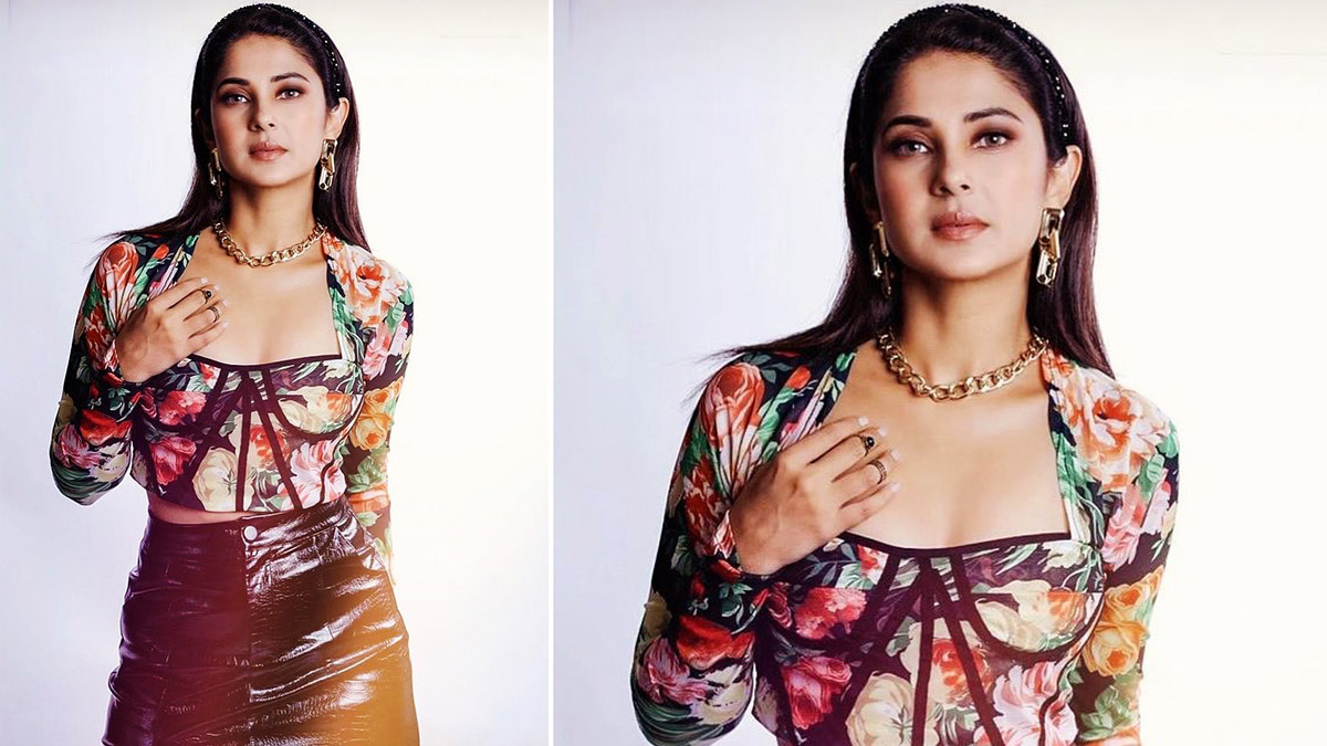 Jennifer Winget Hot Fucked - Jennifer Winget Looks Super Chic in Peachy Summer Top and Skirt; View Pics  of 'Code M2' Actress in Sizzling Outfit! | ðŸ‘— LatestLY