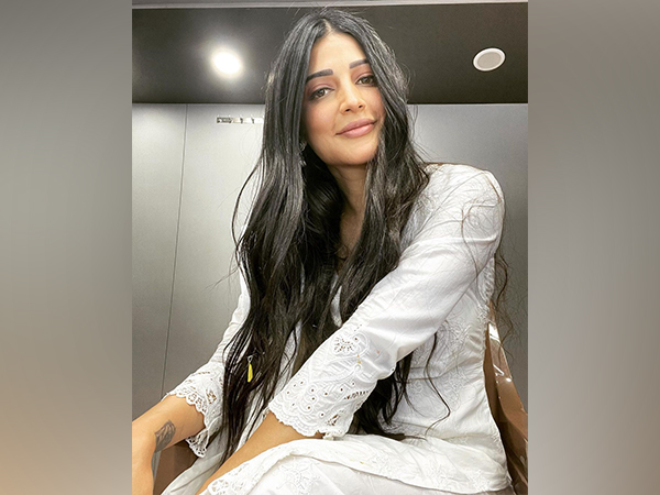 Entertainment News | Shruti Haasan Looks Ethereal in Her Recent Pictures |  LatestLY