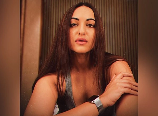 Entertainment News | Sonakshi Sinha Shares Late Night Cardio Experience