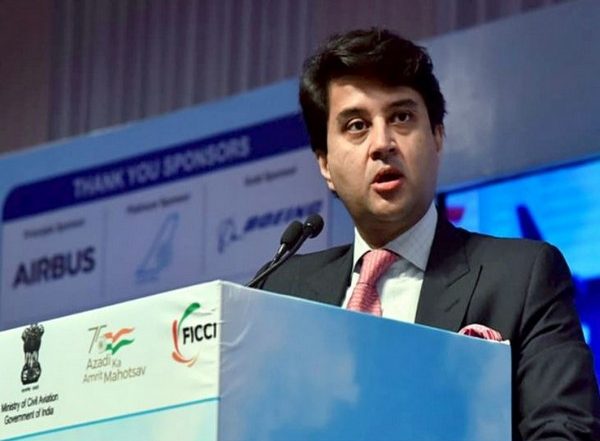 India News | Civil Aviation Minister Scindia Reviews Safety Norms with Airline Chiefs