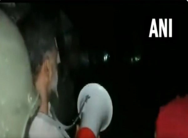 India News | 2 Terrorists Drop Weapons After Parents-police's Appeal