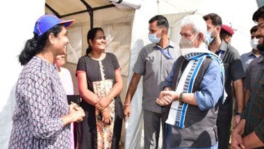 India News | J-K: LG Manoj Sinha Visits Amarnath Yatra Base Camp at Baltal
