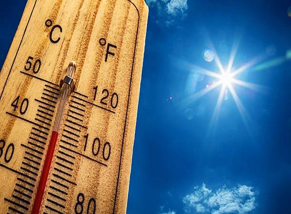 UK Weather Forecast: Met Office Issues First-Ever Red Warning for Extreme Heat