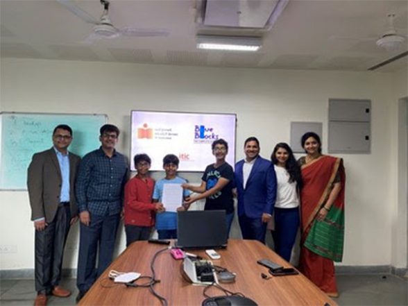 Business News | Students Reach Stratospheric Heights - Blue Blocks School Collaborates with IIT Hyderabad to Launch Space Lab - Vimarsana News