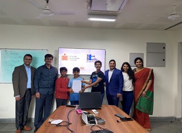 Business News | Students Reach Stratospheric Heights - Blue Blocks School Collaborates with IIT Hyderabad to Launch Space Lab