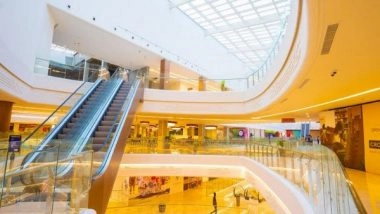 India News | Six Persons Who Offered Namaz at Lucknow's Lulu Mall Get Bail