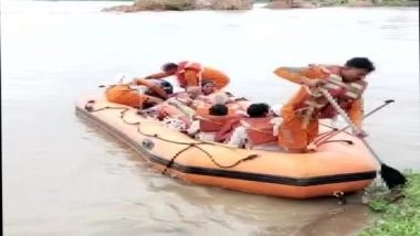 India News | Maharashtra: SDRF Rescues 15 People Stranded in Flood-like Situation in Bhandara
