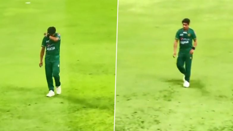 'Crying or Wiping Sweat?' Naseem Shah's Video of Leaving Pitch During India vs Pakistan Asia Cup 2022 Cricket Match Goes Viral