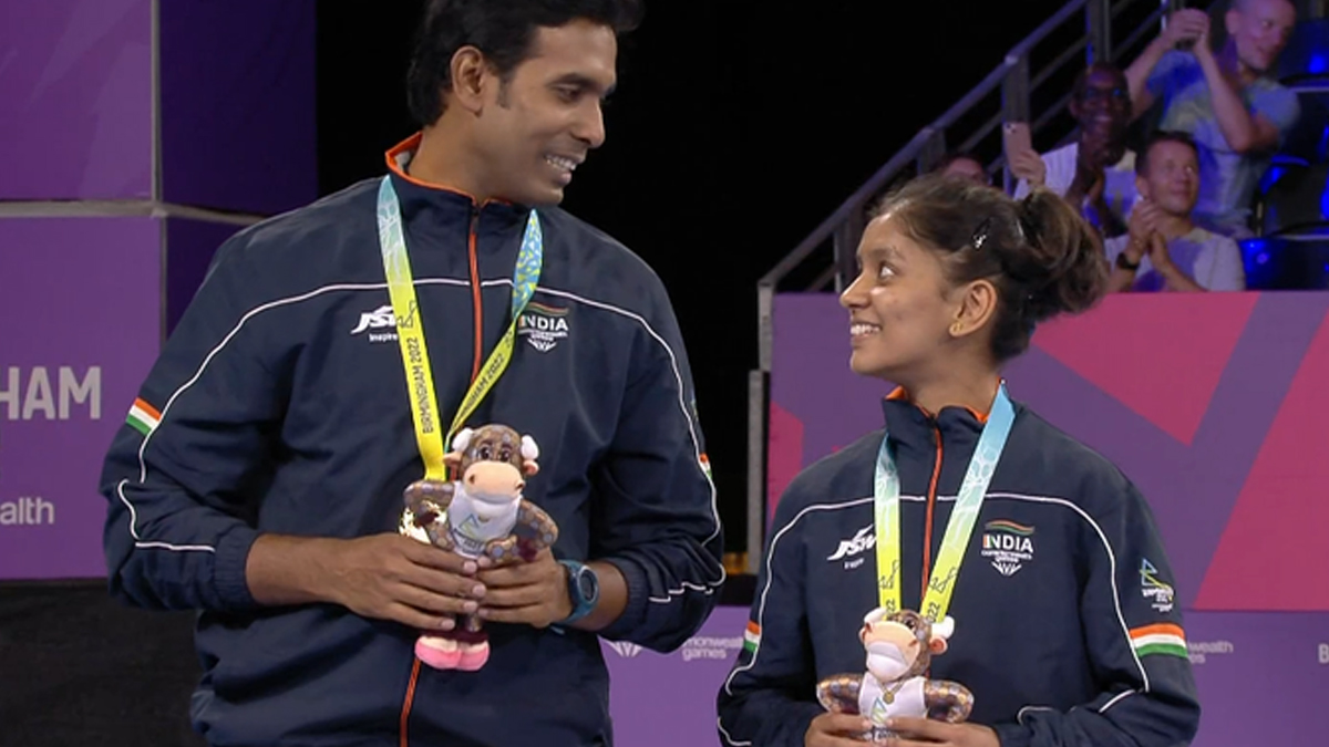 CWG 2022 Indias Sharath Kamal-Sreeja Akula Win Gold Medal in Table Tennis Mixed Doubles Event 🏆 LatestLY