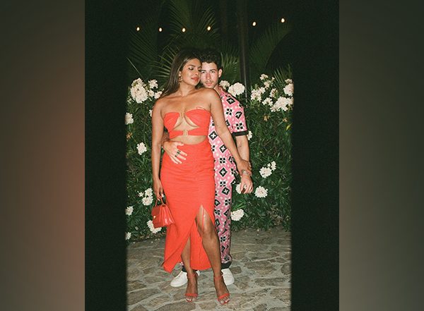Entertainment News | Nick Jonas Drops Hot Picture with His 'lady in Red' Priyanka Chopra