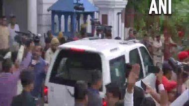 India News | Bihar Political Crisis: CM Nitish Kumar Arrives at Raj Bhavan to Meet Governor