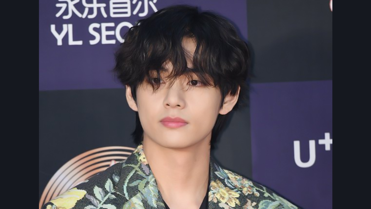 BTS' V Breaks Two World Records With His New Instagram Account