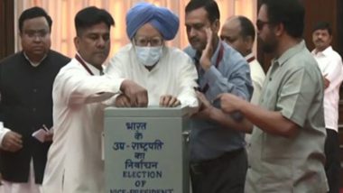 Vice Presidential Election 2022: Former PM Manmohan Singh Casts His Vote in Parliament