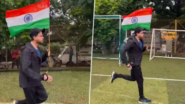 Anil Kapoor Sprints With National Flag to Celebrate 2022 Independence Day (Watch Video)