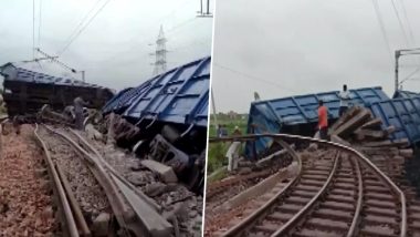 Haryana: Goods Train Derails on Delhi-Rohtak Railway Line Near Kharawar Station, Track Blocked (Watch Video)