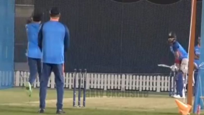 Virat Kohli Looks in Top Form in Training Ahead of the India vs Pakistan Clash at Asia Cup 2022 (Watch Video)