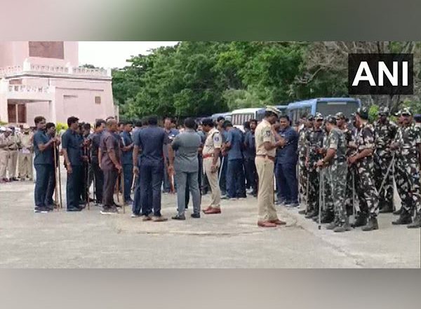India News | Police Deployed in Force for Munawar Faruqui's Show in Hyderabad