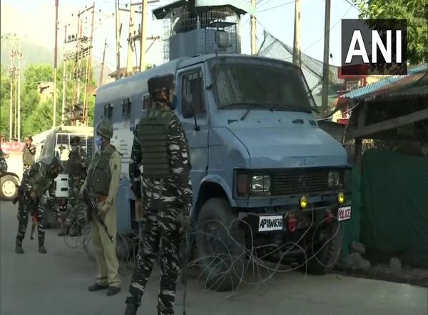 India News | J-K: Civilians Injured in Grenade Blast by Terrorists in Srinagar