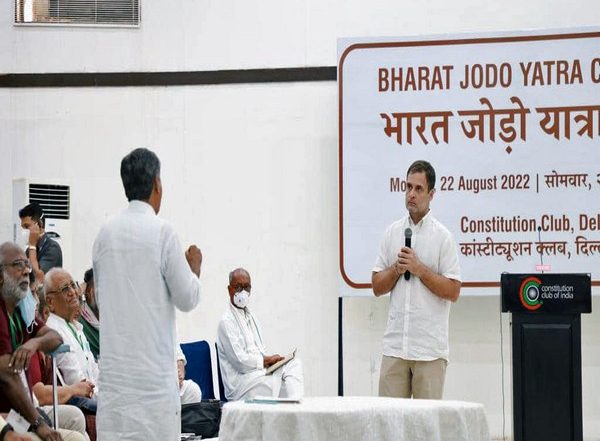 India News | For Bharat Jodo Yatra, Congress Joins Hands with Civil Society Personalities Who Bashed Party During UPA Rule