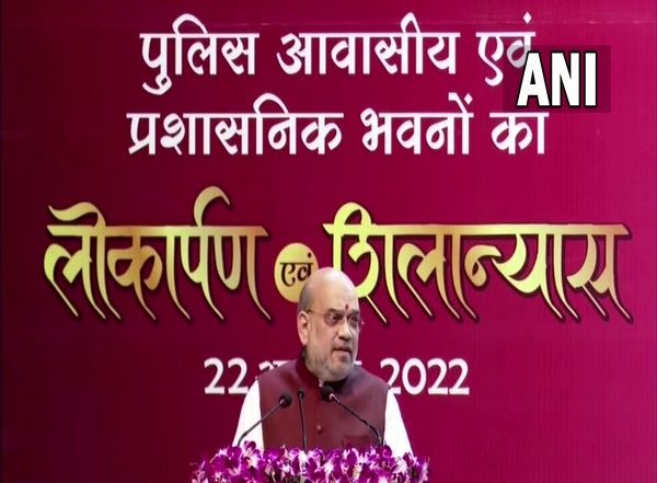India News | Amit Shah Lauds Role of Police Personnel in Dealing with Terror, Naxalism