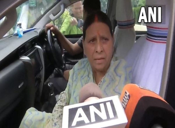 Land for Jobs Scam: We Won’t Be Scared, Says Rabri Devi After CBI Raids on RJD Leaders' Residence