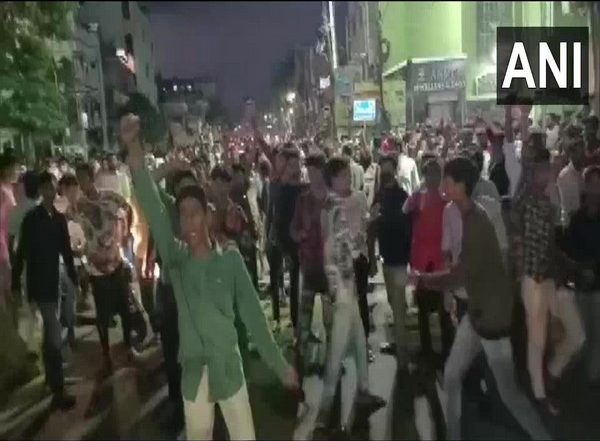 India News | Protestors Gathered at Hyderabad's Shalibanda on BJP Leader T Raja Singh's Remarks on Prophet Muhammad
