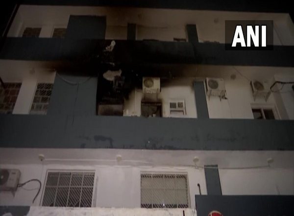 India News | New Delhi: Massive Fire Breaks out on Mobile Godown in Patparganj Industrial Area