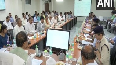 India News | MP CM Shivraj Singh Holds Meeting with Officials of Three Rainfall Affected Districts