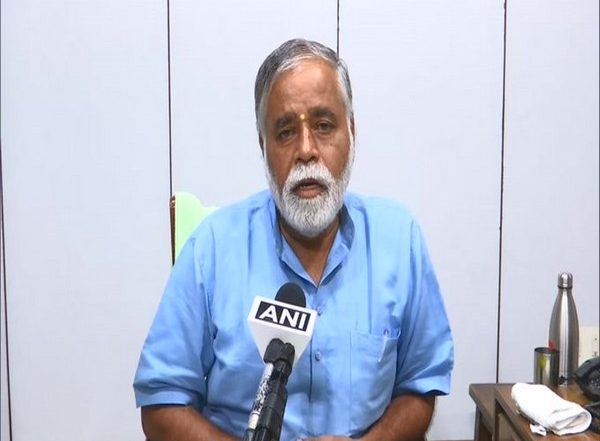 India News | Karnataka: Minister Directs Officials to Verify Formal Education Imparted to Students in Madrasas