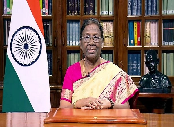 Lifestyle News | National Awards To Teachers 2022: President Droupadi Murmu to Confer National Awards to 46 Teachers on Sept 5